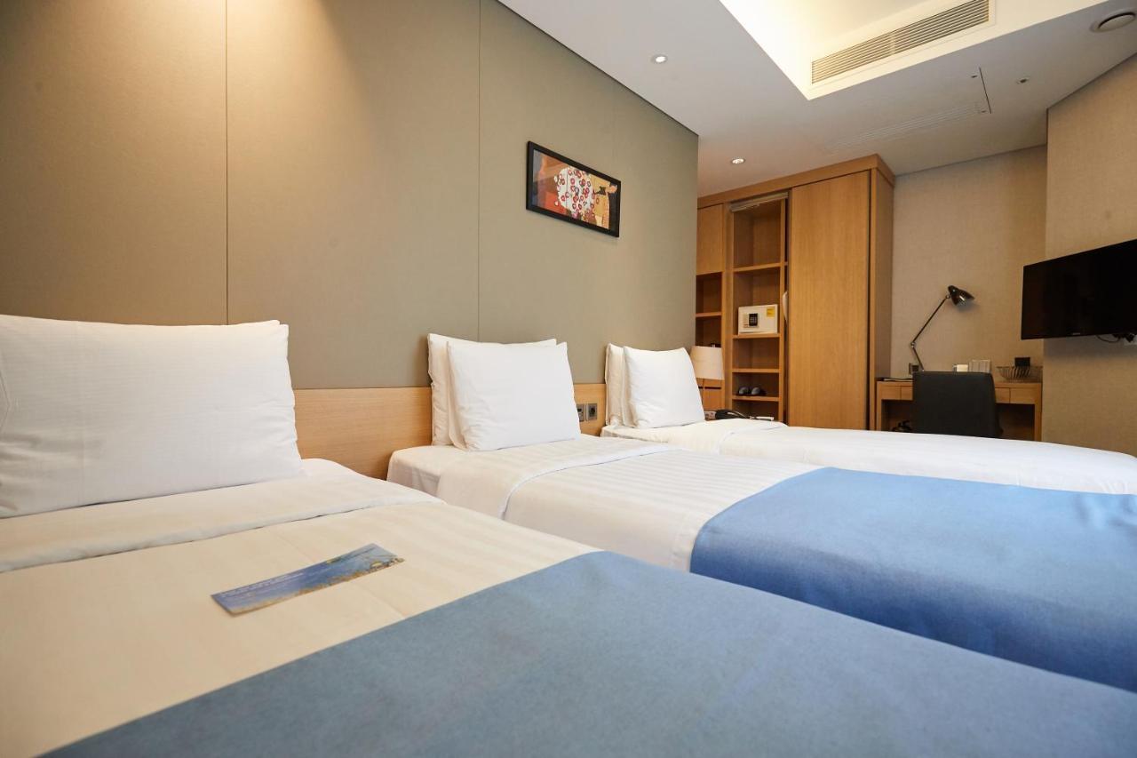 Days Hotel By Wyndham Seoul Myeongdong Esterno foto