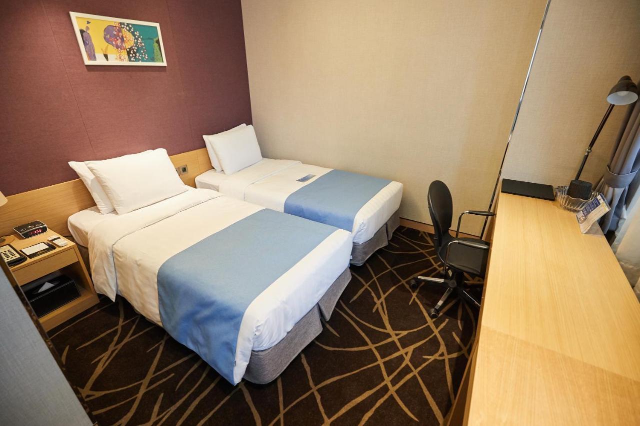 Days Hotel By Wyndham Seoul Myeongdong Esterno foto