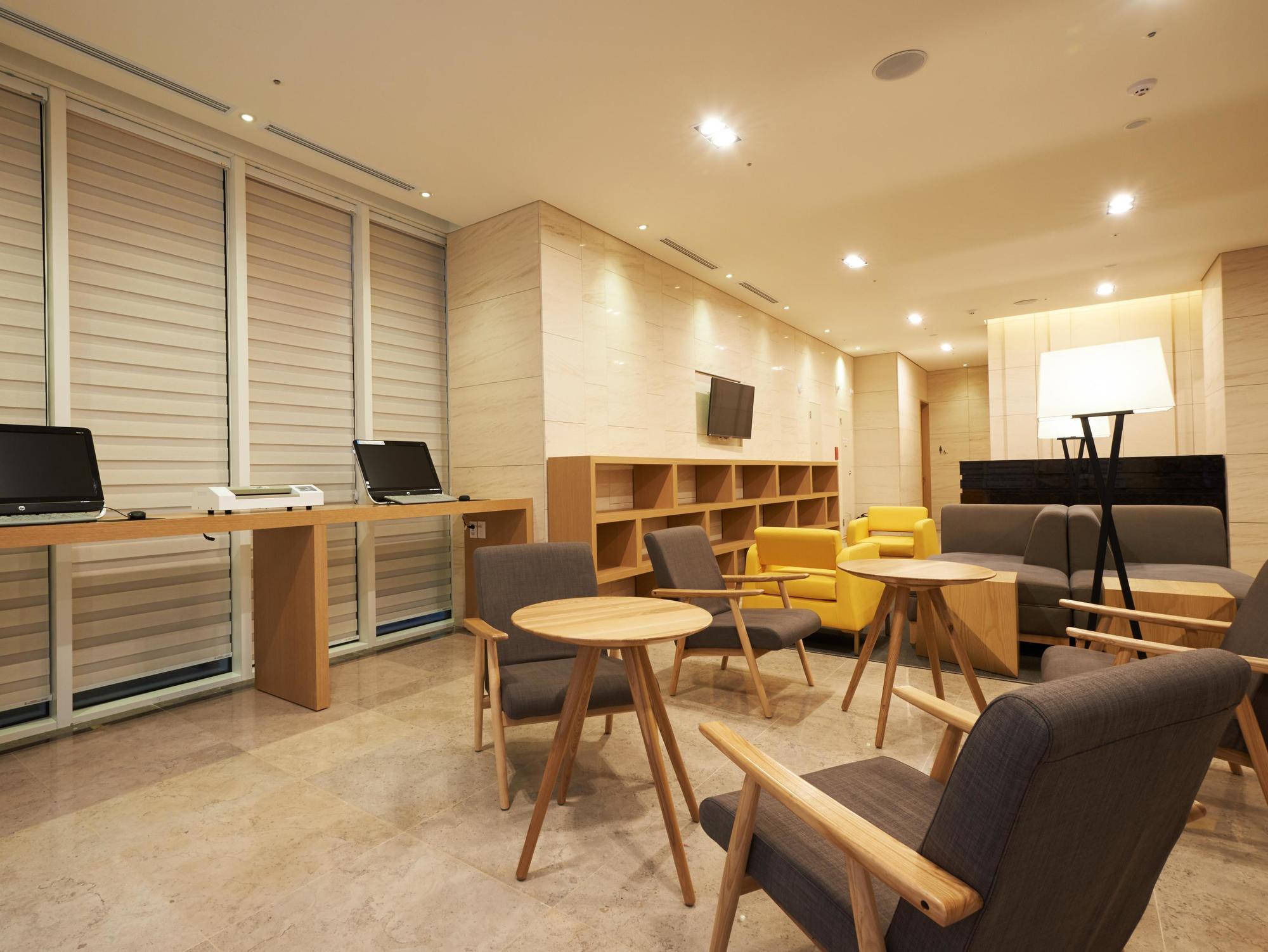 Days Hotel By Wyndham Seoul Myeongdong Esterno foto